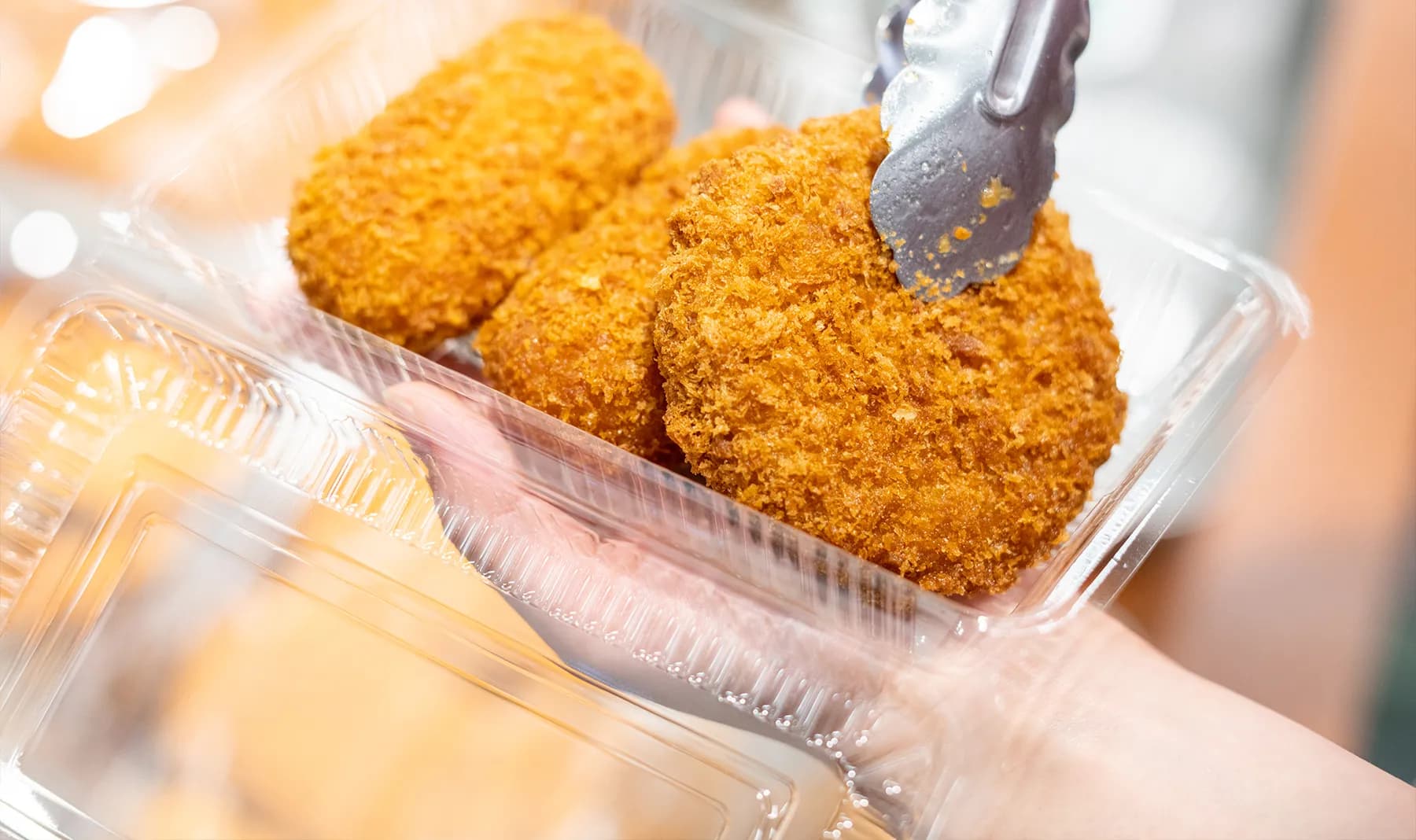 惣菜部門のトレーのコスト削減とオペレーション改善を提案!続く価格改定に対策をしました