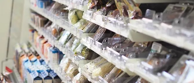 小売店の日配品売場