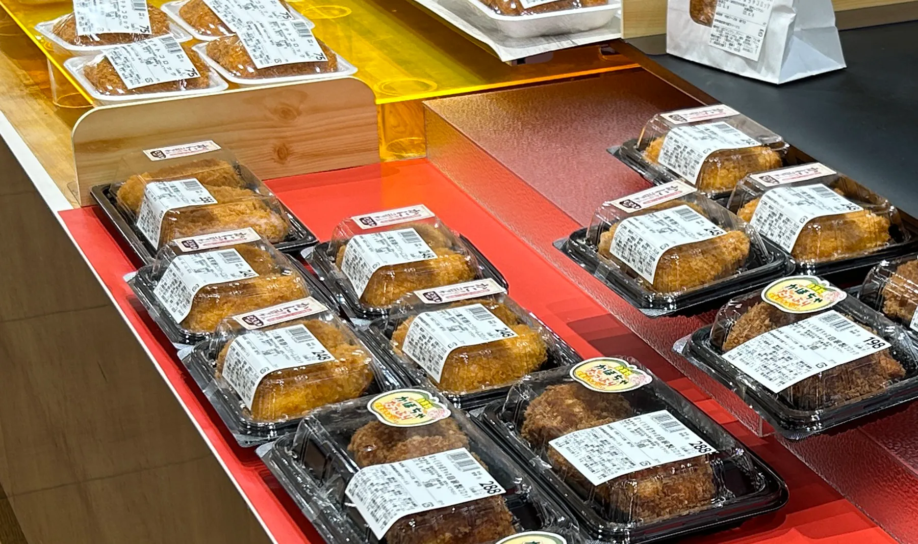 惣菜部門のコロッケ売場